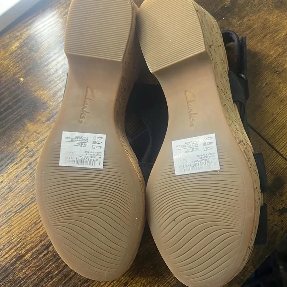 Clarks Giselle Flora Wedge Sandals - Picture 6 of 7